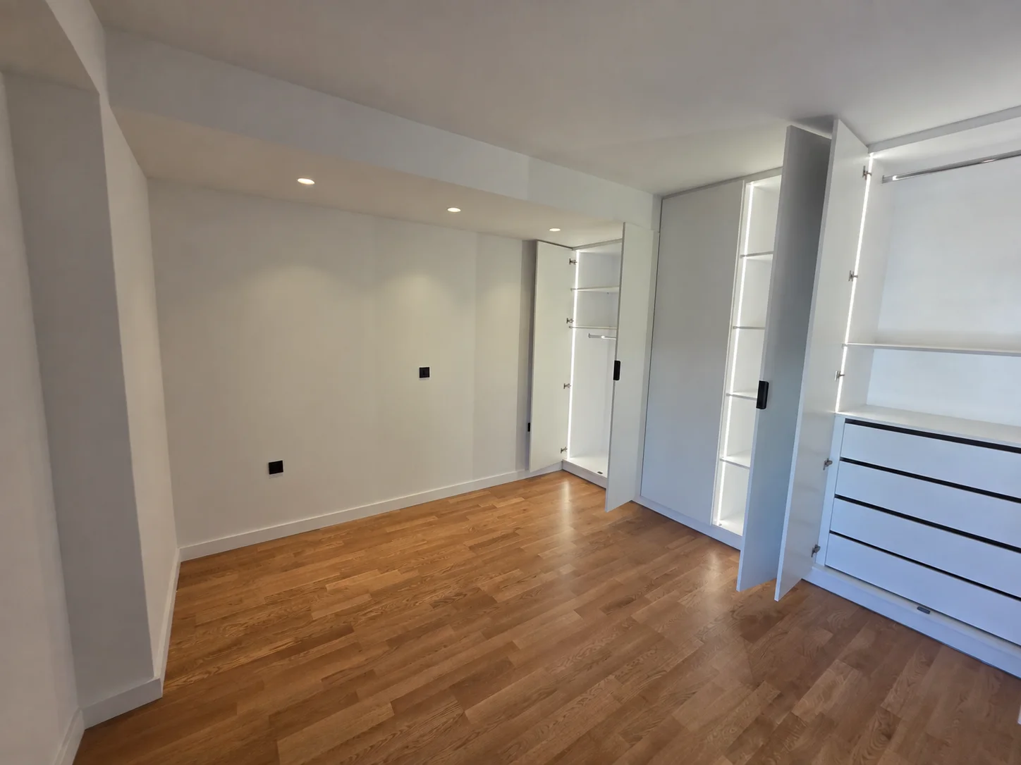 Gallery 4
